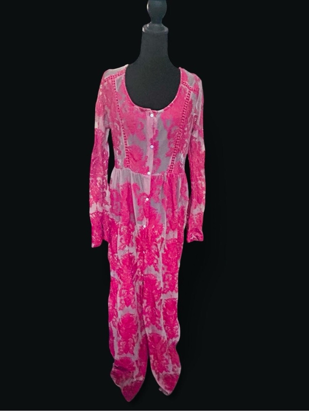 MINKPINK "Crime of Passion" Red Lace Maxi Dress- Size M